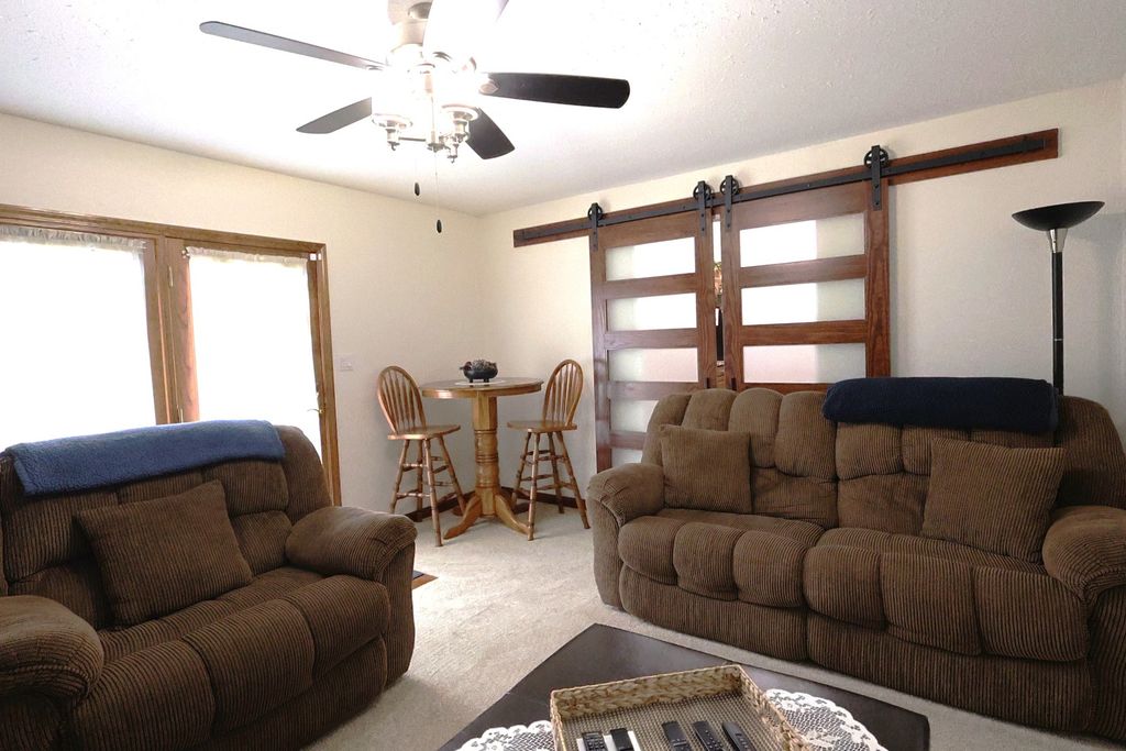 Image 19 of property listing at 2861 College Street Road, Salem, IL 62881