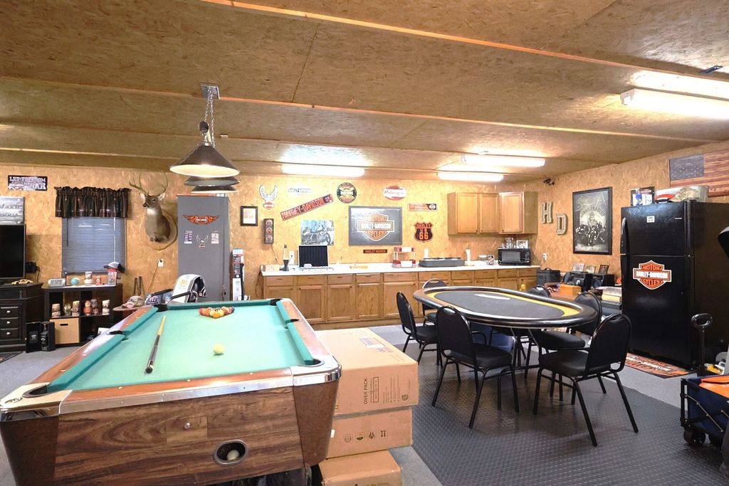 Image 39 of property listing at 2861 College Street Road, Salem, IL 62881