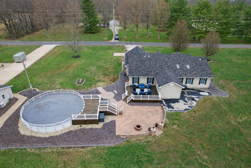 Image 42 of property listing at 2861 College Street Road, Salem, IL 62881