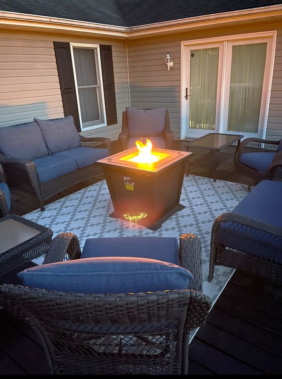 Image 45 of property listing at 2861 College Street Road, Salem, IL 62881