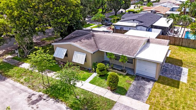 3002 ARTHUR Street, Hollywood, FL 33021