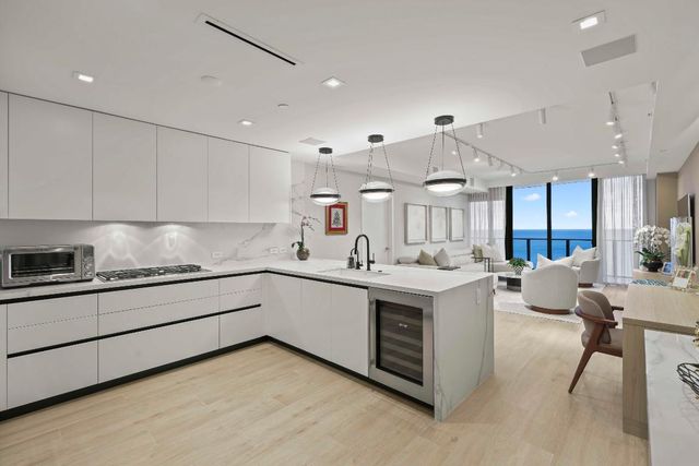 1116 N Ocean Boulevard 805, Pompano Beach, FL 33062