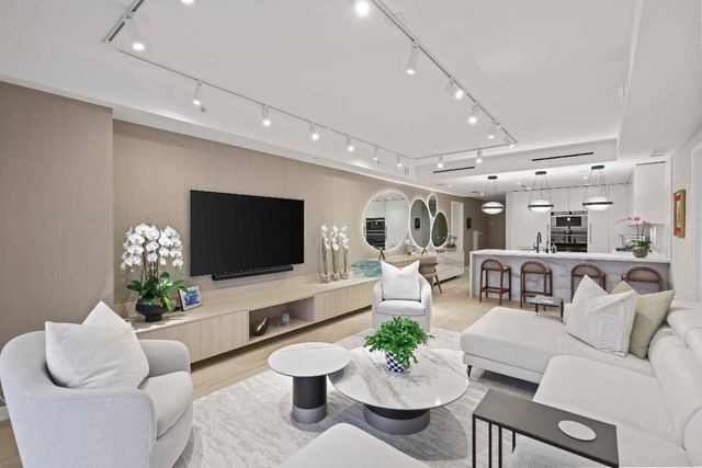 1116 N Ocean Boulevard 805, Pompano Beach, FL 33062