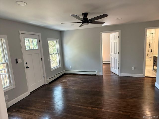 2288 River Road, Calverton, NY 11933