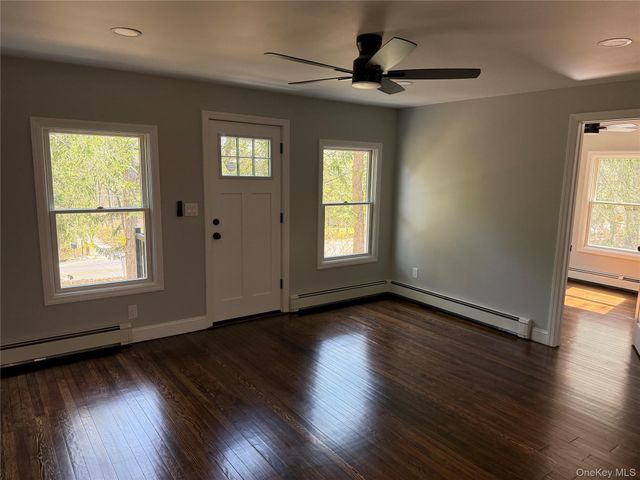 2288 River Road, Calverton, NY 11933