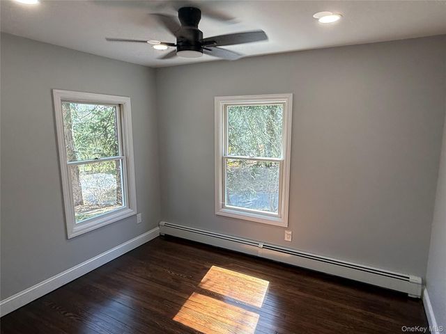 2288 River Road, Calverton, NY 11933