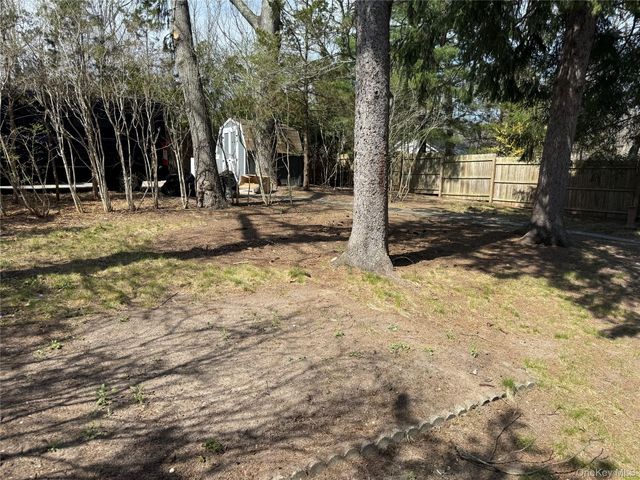 2288 River Road, Calverton, NY 11933