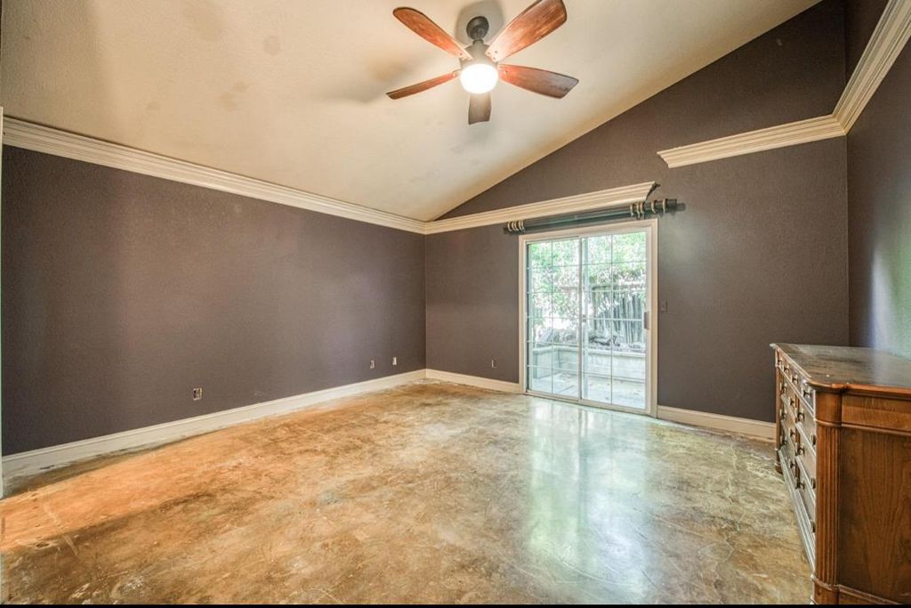 Image 17 of property listing at 645 E Champlain Drive # 123, Fresno, CA 93730