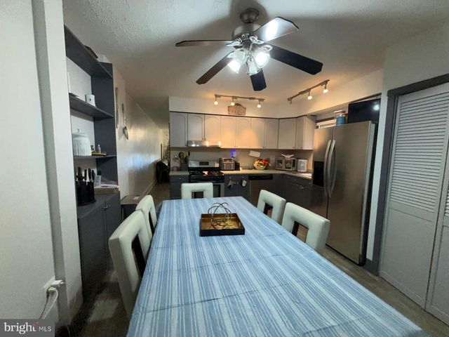 856 S OLDEN AVE, Hamilton, NJ 08610