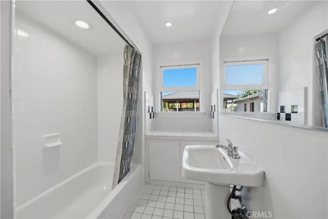 829 Sycamore Court, Upland, CA 91786