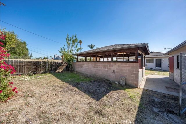829 Sycamore Court, Upland, CA 91786