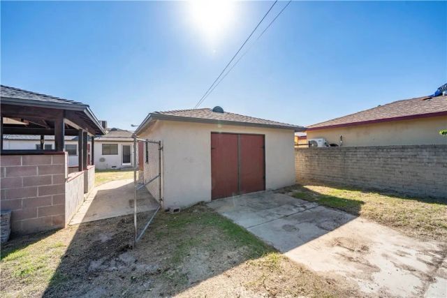 829 Sycamore Court, Upland, CA 91786