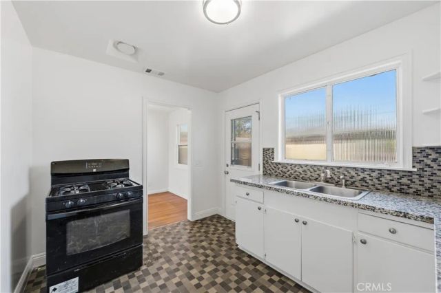 829 Sycamore Court, Upland, CA 91786