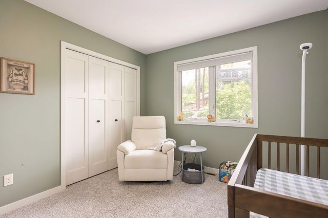 1003 Farrell Street S, Maplewood, MN 55119