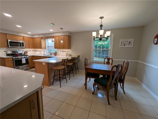 100 Southridge Dr, Monroeville, PA 15146