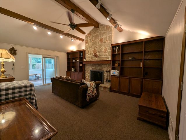 100 Southridge Dr, Monroeville, PA 15146