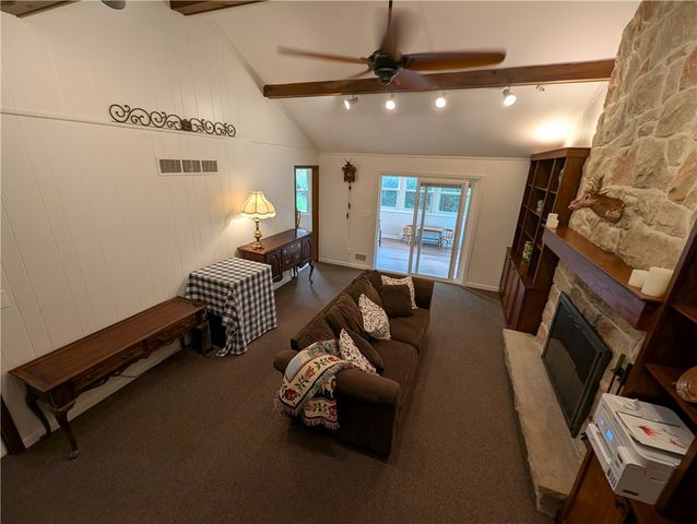 100 Southridge Dr, Monroeville, PA 15146