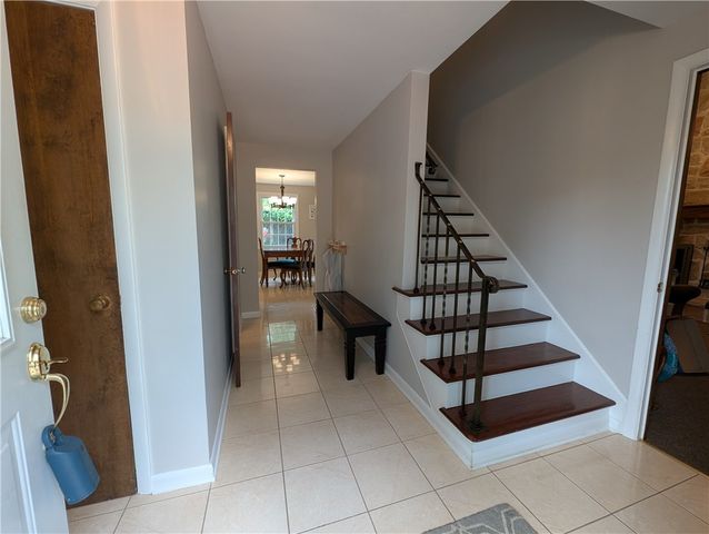 100 Southridge Dr, Monroeville, PA 15146