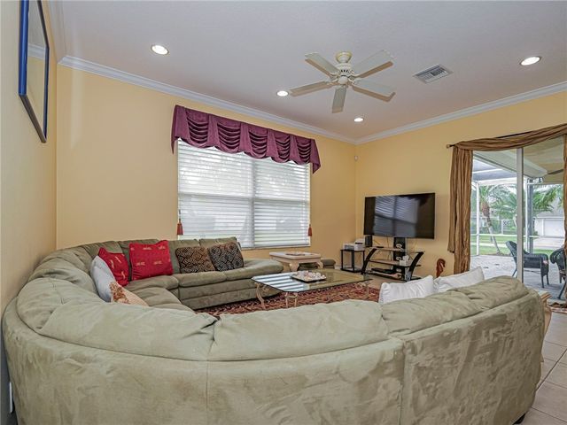 408 N Key Lime Square SW, Vero Beach, FL 32968