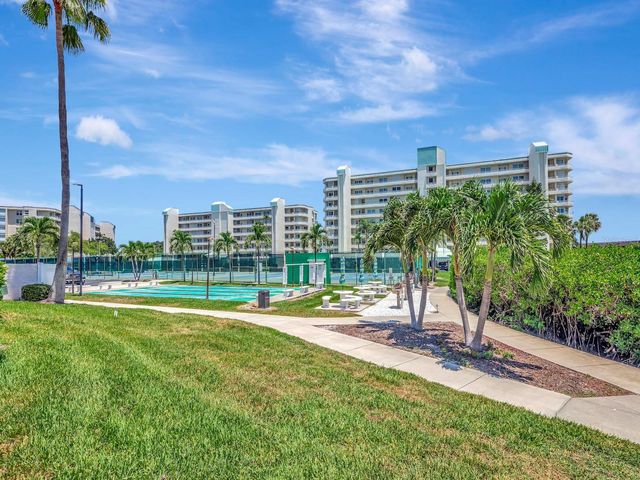 7871 SAILBOAT KEY BOULEVARD S 108, St Petersburg, FL 33707