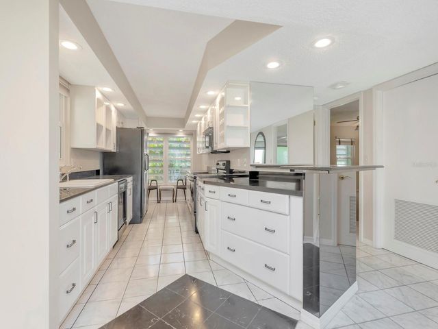 7871 SAILBOAT KEY BOULEVARD S 108, St Petersburg, FL 33707