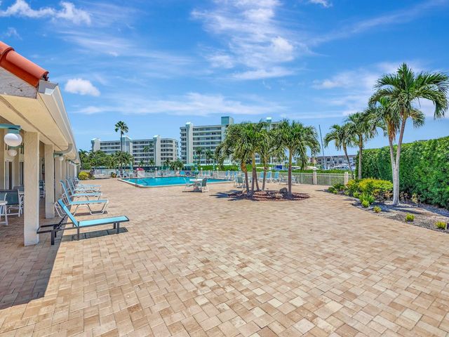 7871 SAILBOAT KEY BOULEVARD S 108, St Petersburg, FL 33707