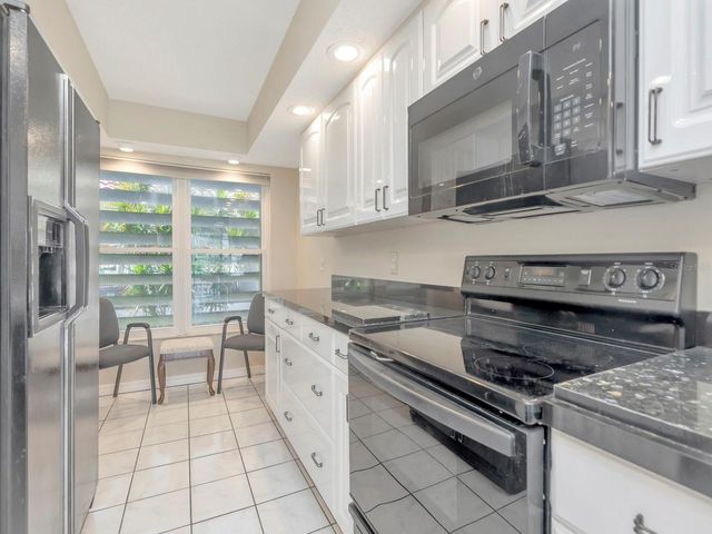 7871 SAILBOAT KEY BOULEVARD S 108, St Petersburg, FL 33707