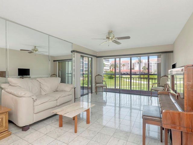 7871 SAILBOAT KEY BOULEVARD S 108, St Petersburg, FL 33707