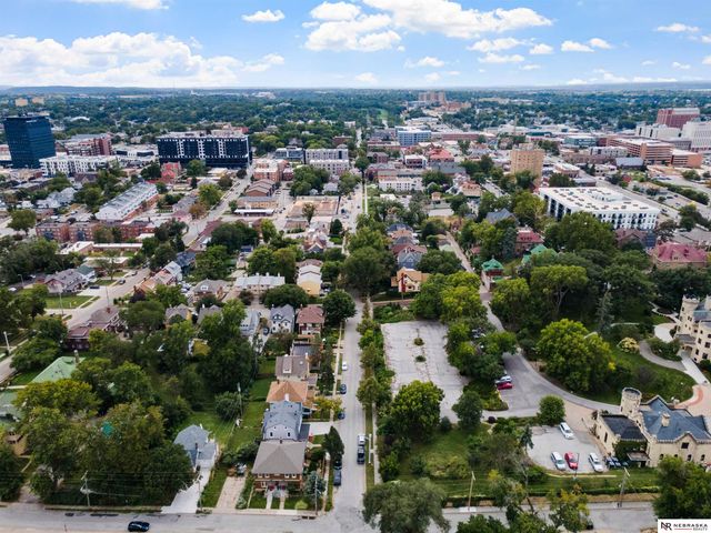 323 N 38th Avenue, Omaha, NE 68131