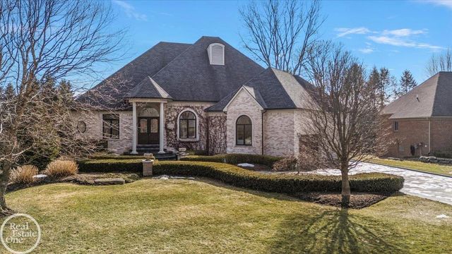 5748 Brookside Lane, Washington Twp, MI 48094