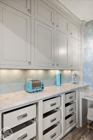 5748 Brookside Lane, Washington Twp, MI 48094