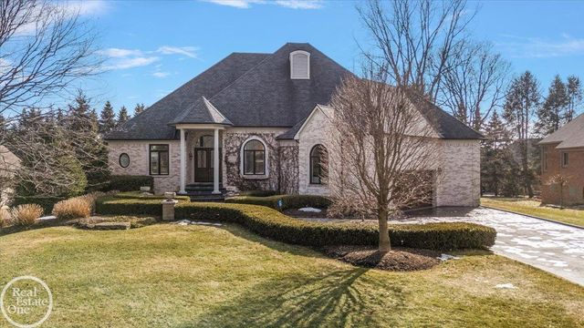 5748 Brookside Lane, Washington Twp, MI 48094