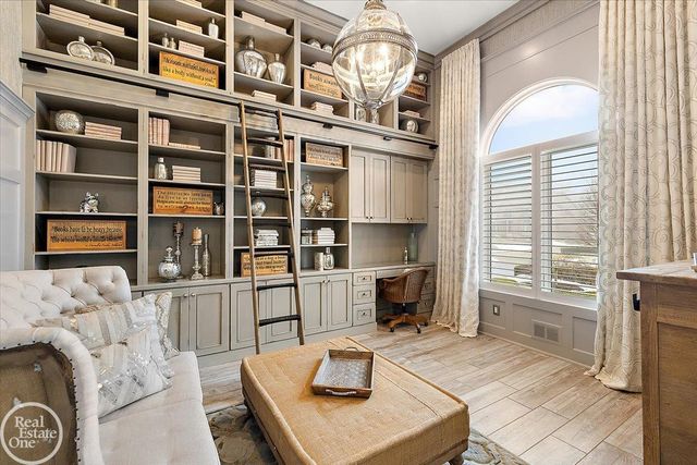 5748 Brookside Lane, Washington Twp, MI 48094