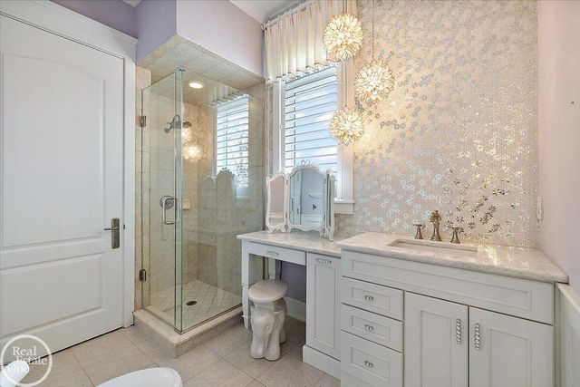 5748 Brookside Lane, Washington Twp, MI 48094