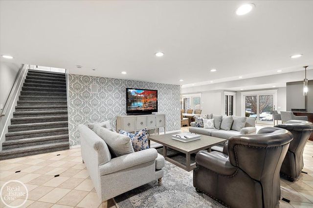 5748 Brookside Lane, Washington Twp, MI 48094