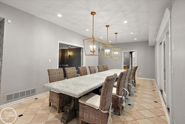 5748 Brookside Lane, Washington Twp, MI 48094