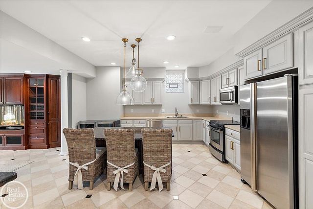 5748 Brookside Lane, Washington Twp, MI 48094