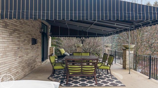 5748 Brookside Lane, Washington Twp, MI 48094