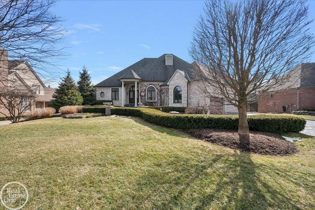 5748 Brookside Lane, Washington Twp, MI 48094