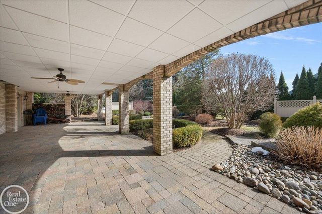 5748 Brookside Lane, Washington Twp, MI 48094