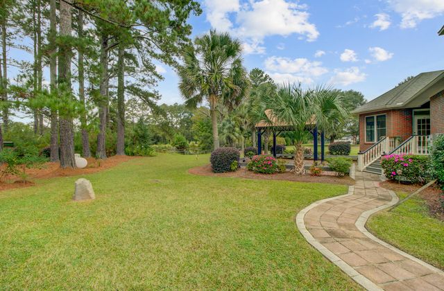 101 Fairway Court, Saint George, SC 29477