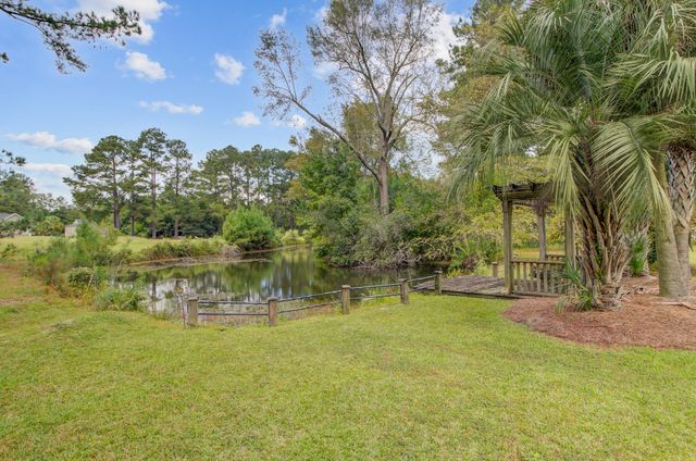 101 Fairway Court, Saint George, SC 29477