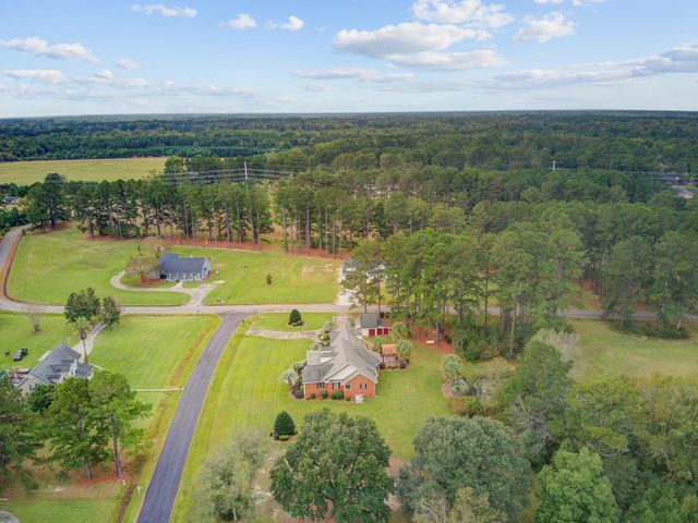 101 Fairway Court, Saint George, SC 29477