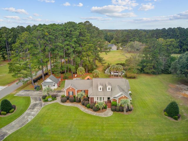 101 Fairway Court, Saint George, SC 29477