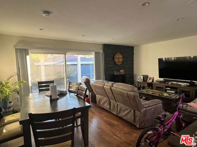 17014 Rinaldi Street, Granada Hills (los Angeles), CA 91344