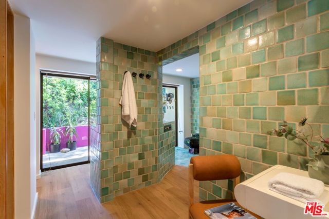 2034 Outpost Drive, Los Angeles, CA 90068