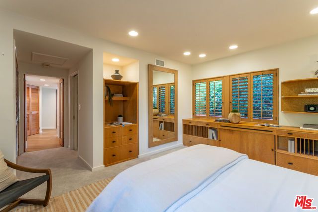 2034 Outpost Drive, Los Angeles, CA 90068