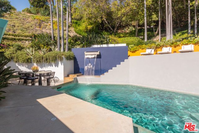 2034 Outpost Drive, Los Angeles, CA 90068