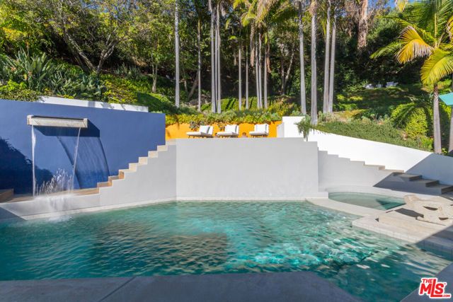 2034 Outpost Drive, Los Angeles, CA 90068