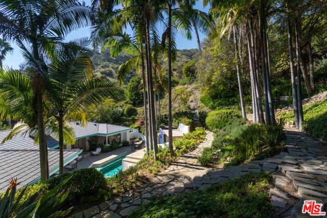 2034 Outpost Drive, Los Angeles, CA 90068